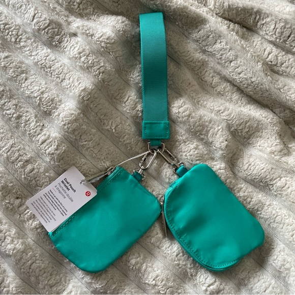 lululemon athletica Teal Dual Pouch Wristlet - Picture 4 of 4